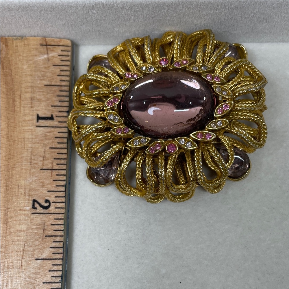 Vintage Capri Gold and Pink Gemstone Brooch Valentines Mothers Day - Picture 3 of 7